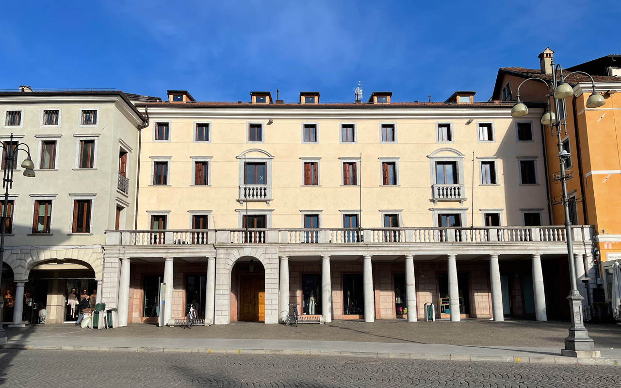 Office Belluno Historic Centre